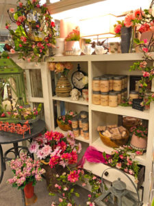 Shanesville Candle Company, R. Classic Elements & how they use their Weaver Barn